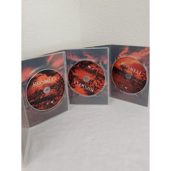 Roswell: The Complete First Season (DVD,1999,6-Disc Set) Drama Sci-Fi TV Show - Picture 7 of 7